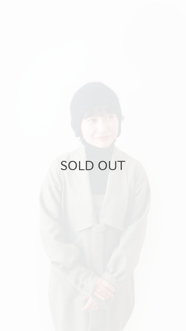 画像8: 別注!! モヘアループ 耳当て付きニットクロッシェ (BK:花型ボタン) (8)