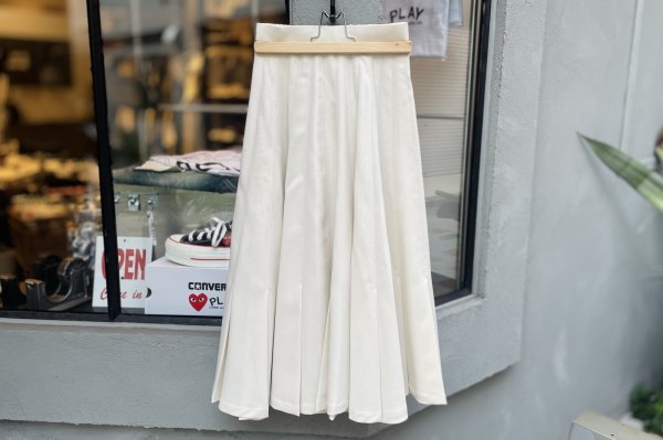画像1: PLEATS SKIRT (OFFWH) (1)