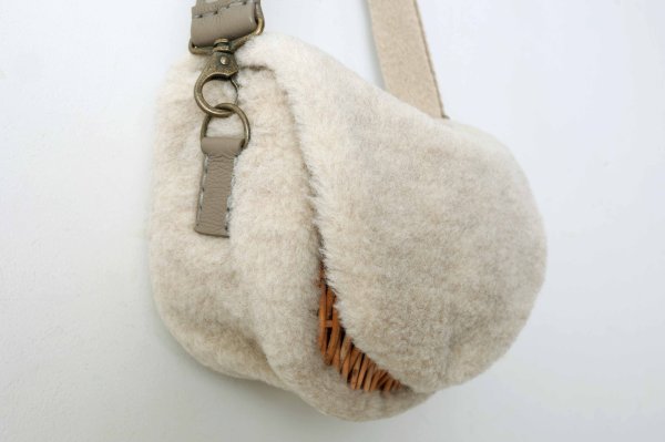 画像4: ボディバッグS・ウールボア (15667:NT) (4)