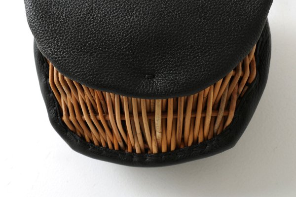 画像9: フニュシュリンク・ボディバッグS (15622:BK) (9)