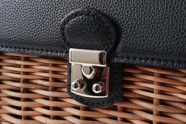 画像7: フニュシュリンク・ハンドバッグ M (BK) (7)