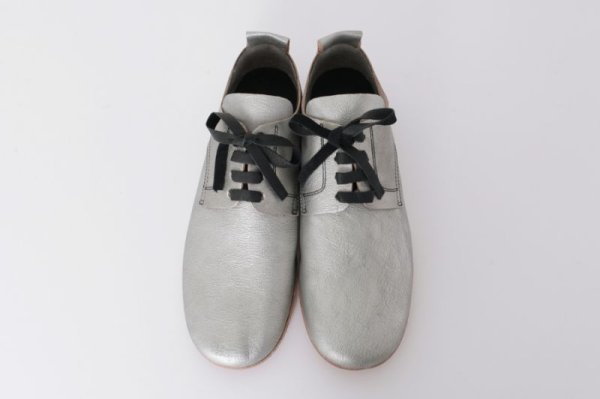 画像2: メタリックレザー フラット紐靴(SV) (2)