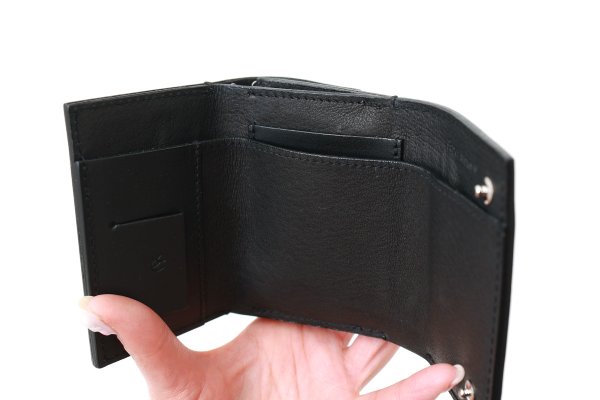 画像6: オイルショルダー 素押しカシメ 三つ折り財布 (BK) (6)