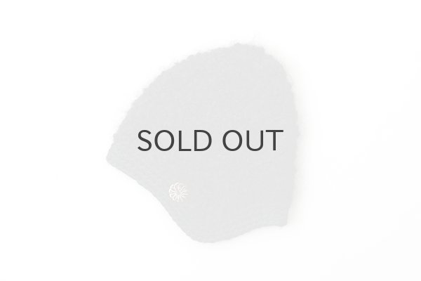 画像1: 別注!! モヘアループ 耳当て付きニットクロッシェ (BK:花型ボタン) (1)