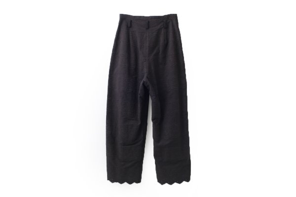 画像2: cotton scalloped embroidery pants (BK) (2)