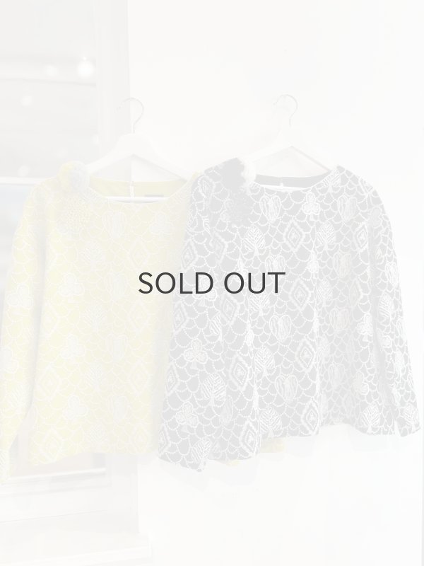 素材違いのADA7732着用