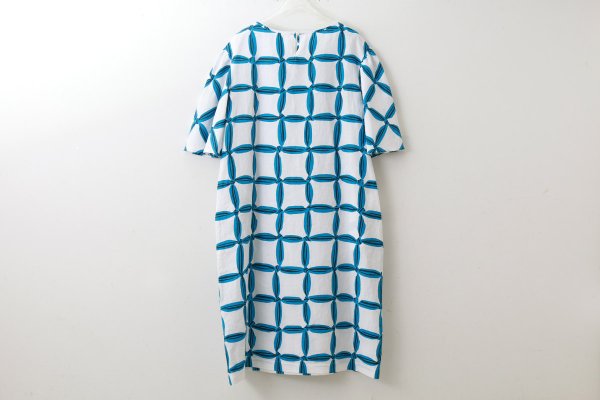 画像2: ◯ solmio ギャザーフレアスリーブドレス (ADS3159:WH) (2)