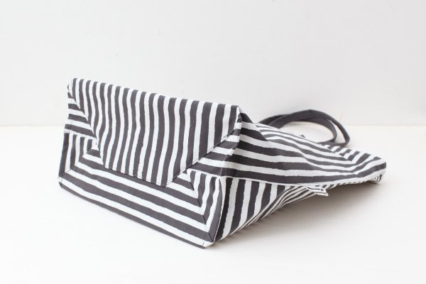 画像4: 【入荷予約:4月上旬】sway tote bag M (AES9404:CH) (4)