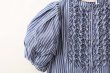 画像4: modern tuck frill volume sleeve blouse (NV×WH) (4)