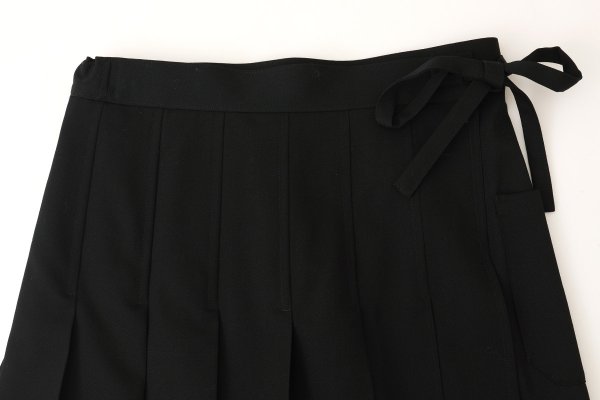 画像3: ウールギャバ後染めラッププリーツスカート (BK) (3)