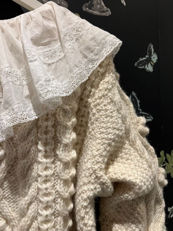 画像25: 80ボイル レースピンタックラッフルケープ衿ブラウス (WH) (25)