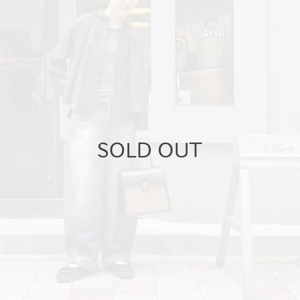 画像15: 丸襟ギャザーブラウス (BK) (15)