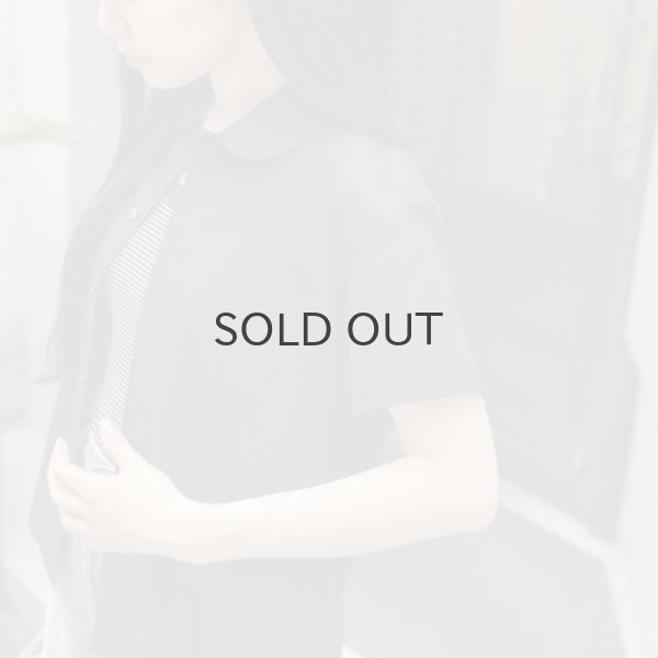 画像19: ポケット付き丸襟半袖ブラウス (BK) (19)