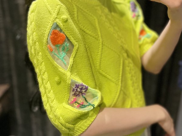 画像1: SALE20%OFF!! フラワー刺繍プルオーバー (LGR) (1)