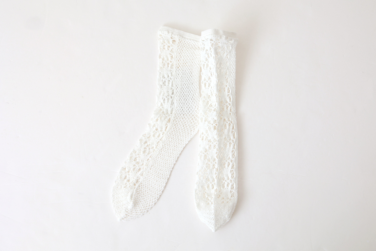 ANTIPAST アンティパスト FLOWER FRONT LACE ソックス