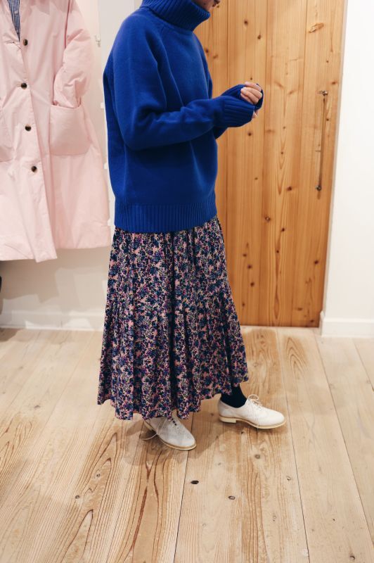 CHILD WOMAN Extrafine merino wool 5GGタートルネックプルオーバー