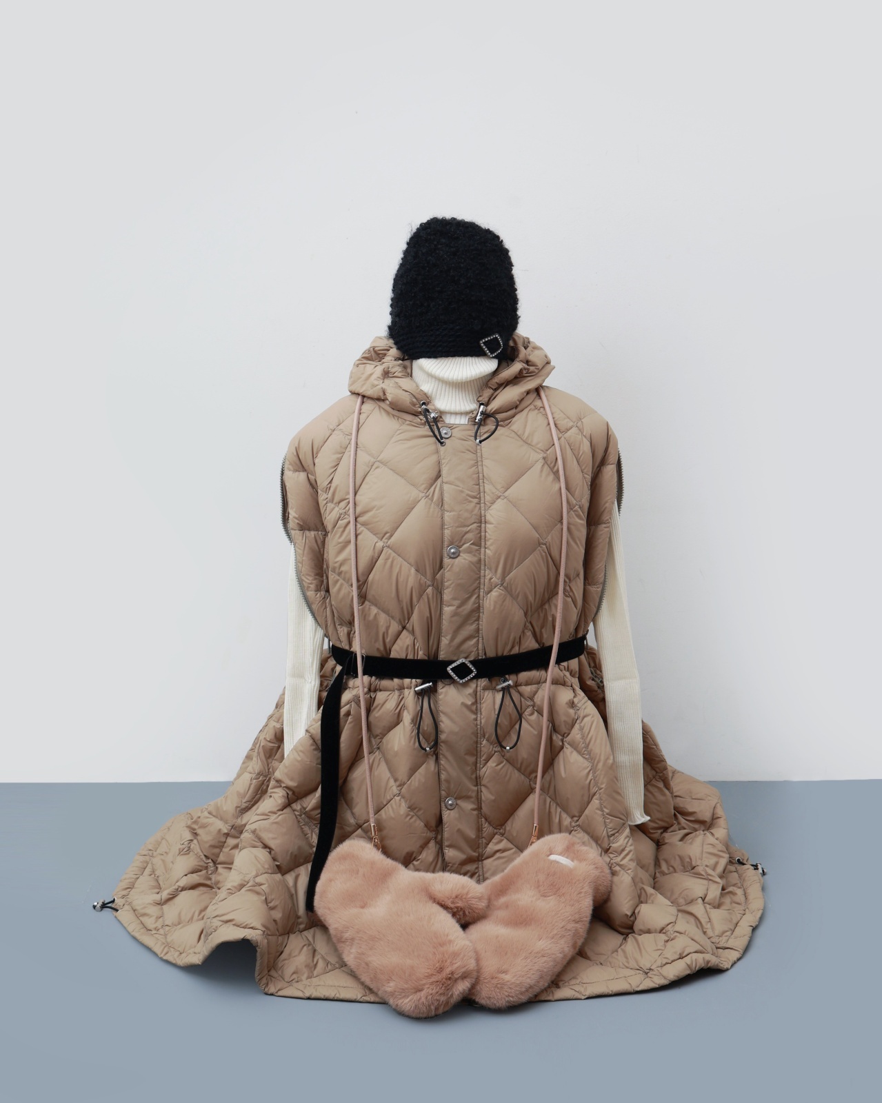 未使用タグ付 チェスティ カシュクールワンピース リボンベルト 定価27,000 別注!!hitomi shinoyama ヒトミシノヤマ 別注!! チェーンバックル