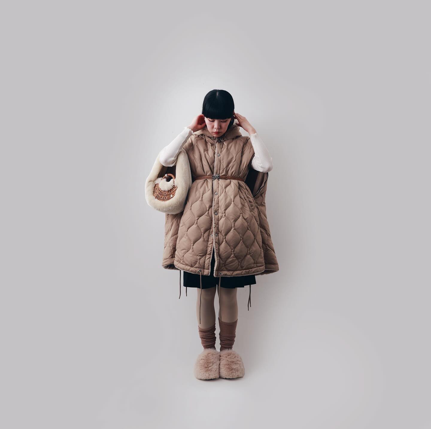 WEB限定】TAION MILITARY RIVERSIBLE DOWN CAPE【UNISEX