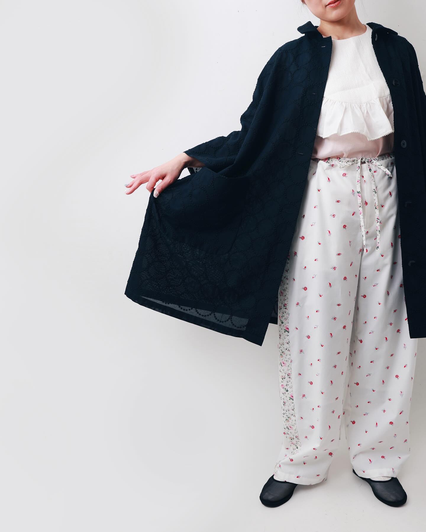leur logette ルールロジェット cotton flower embroidery pants