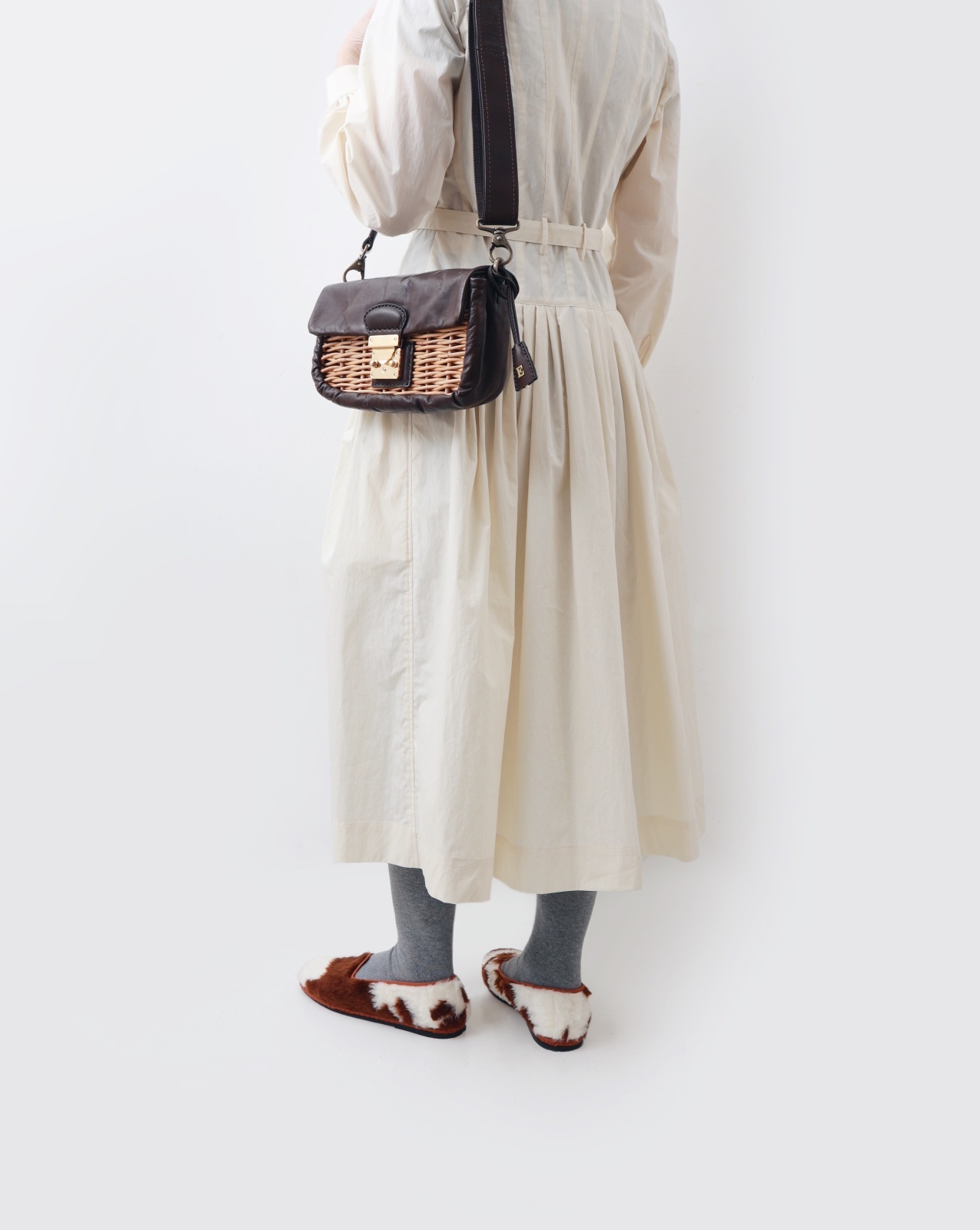 2025AW商品 ebagos エバゴス 牛ソフト・ソフトショルダー ebagos エバゴス 牛ソフト・ソフトショルダー