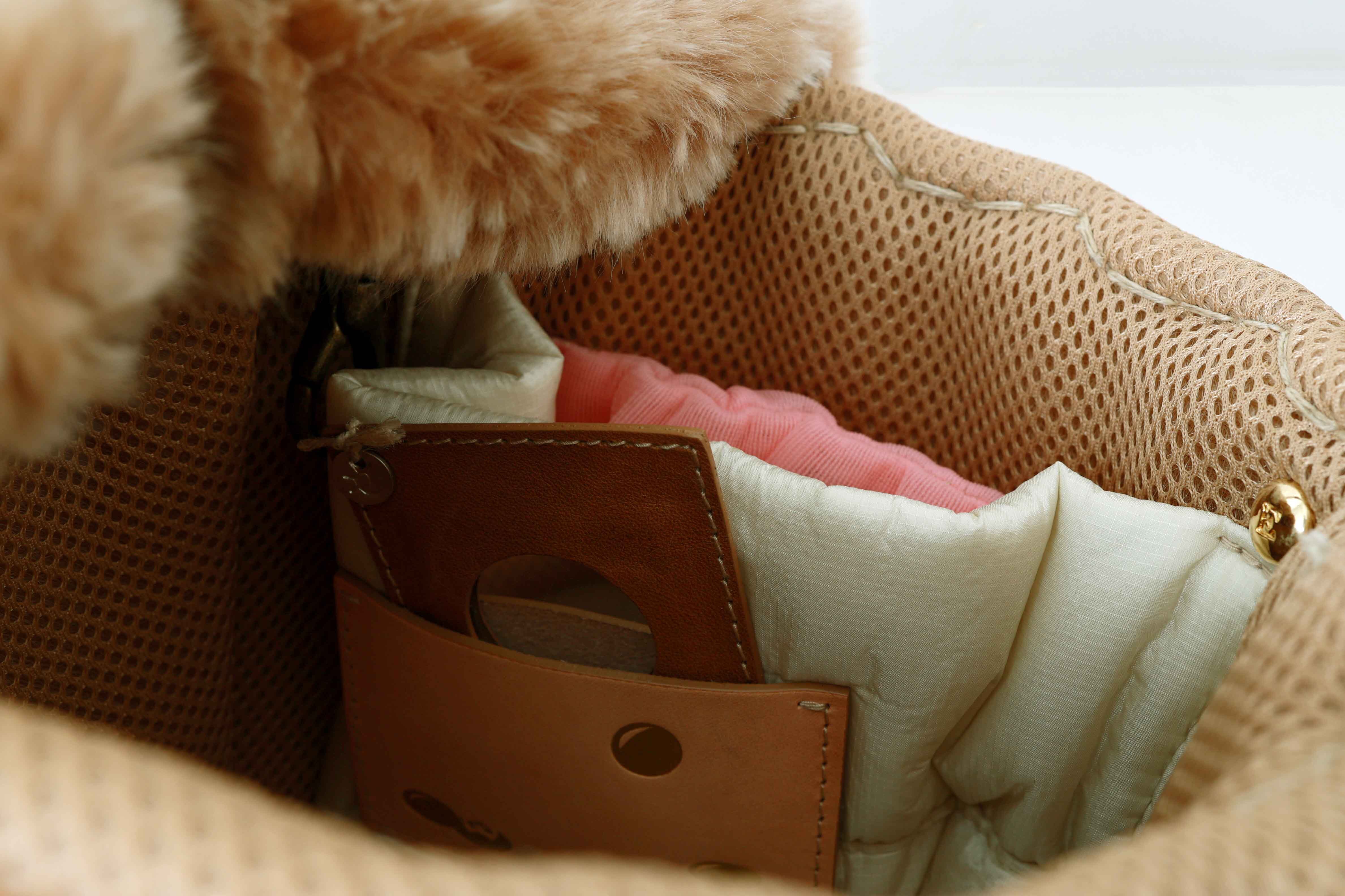 ebagos エバゴスバッグ　フォックスファーつき ebagos エバゴスバッグフォックスファーつき