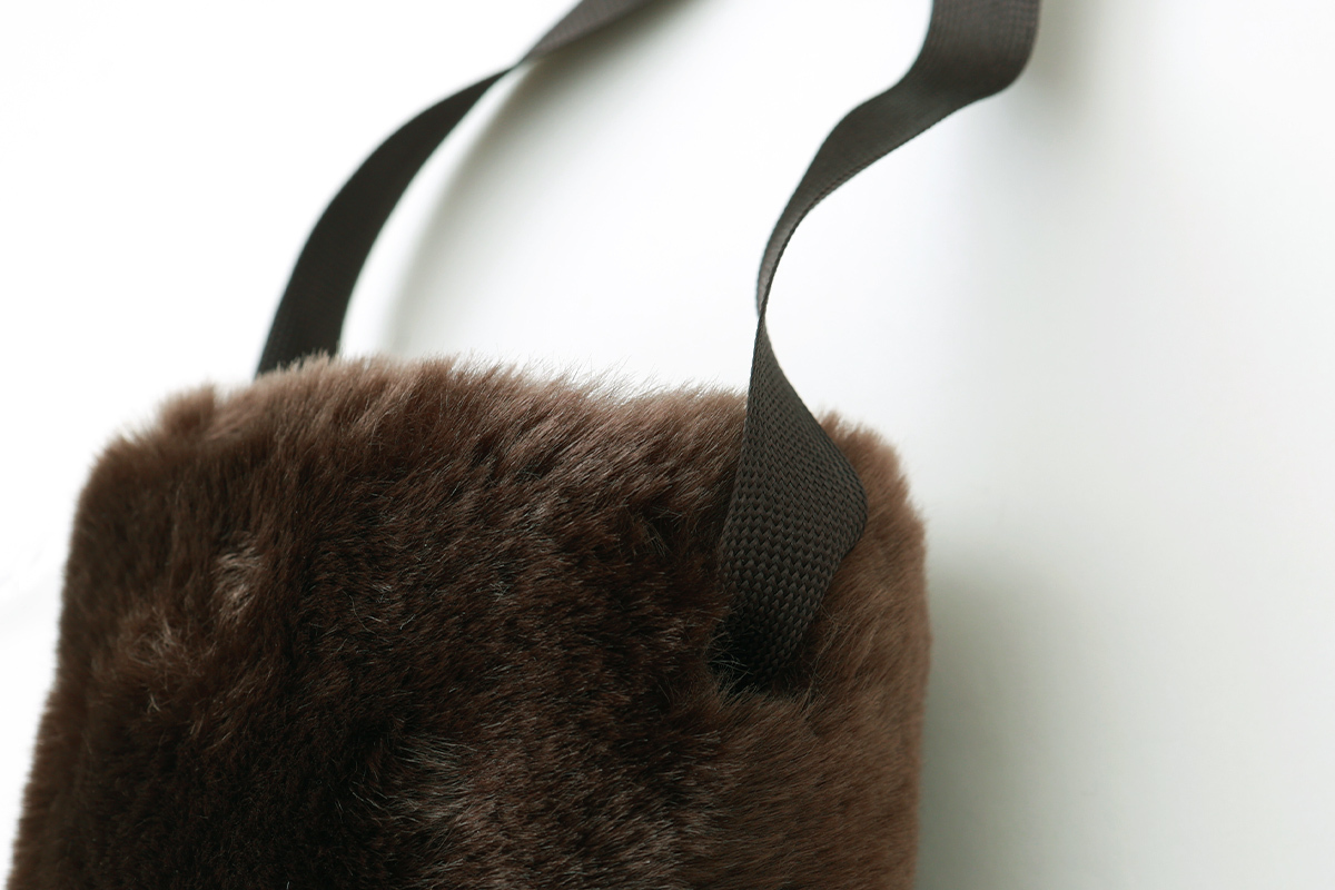 ebagos エバゴス エコファーケース・サブバッグ