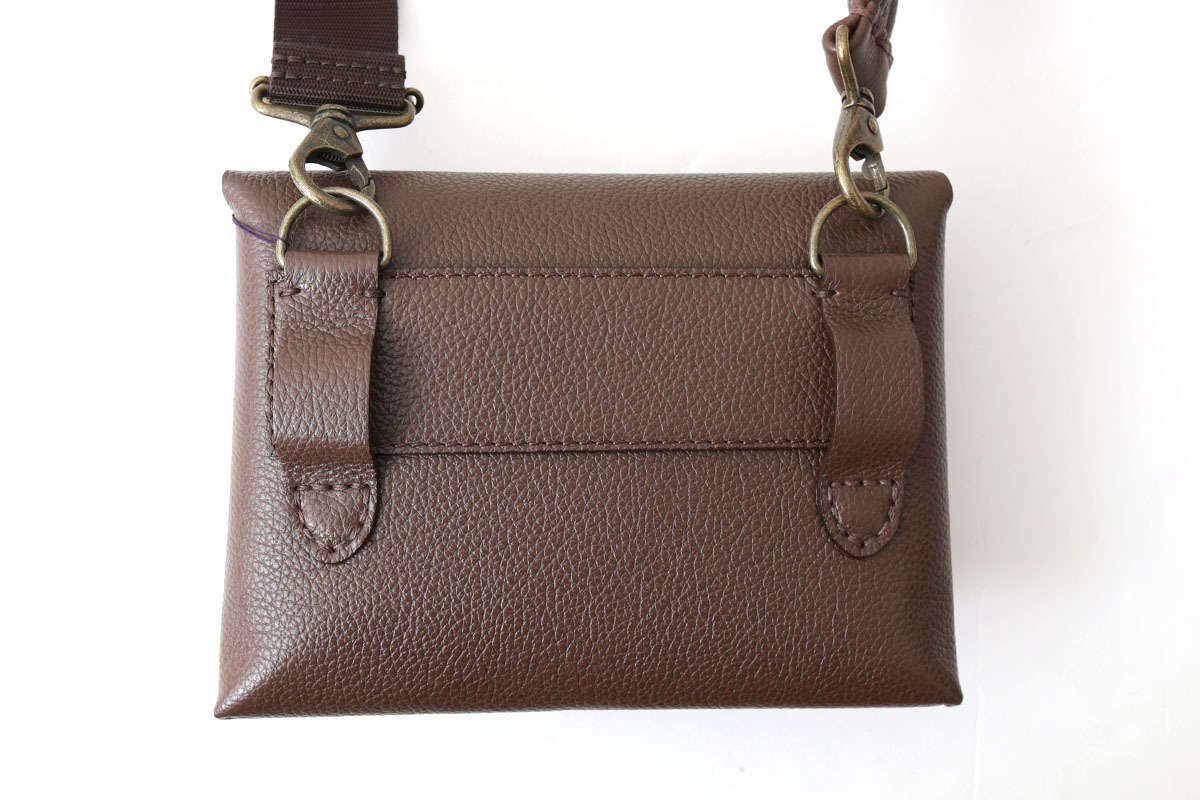 ebagos エバゴス 封筒型 3way bag フニュ・シュリンク