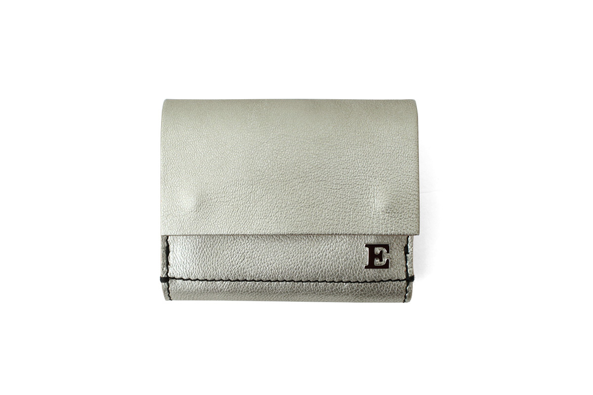 ebagos メタリック E金具 三つ折り財布