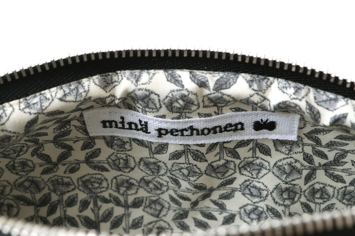 mina perhonen ミナぺルホネン quartz pouch -tambourine-