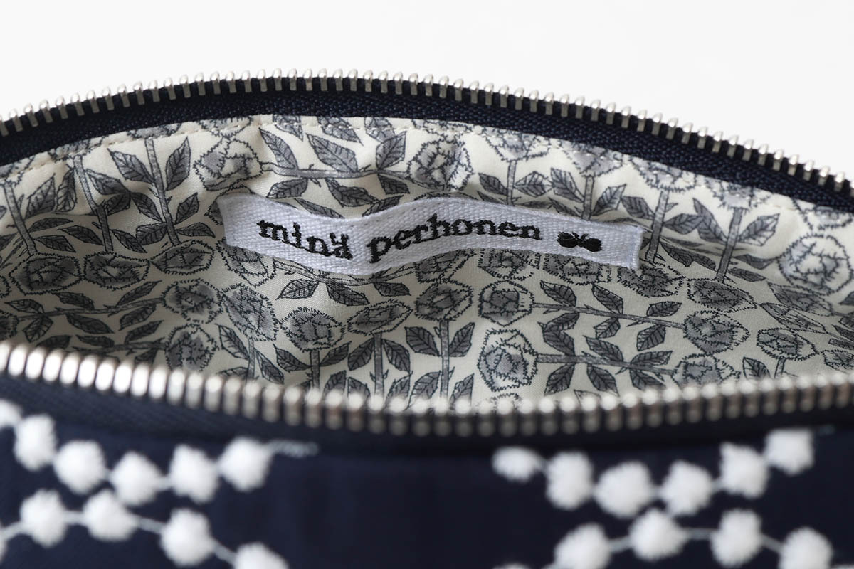 mina perhonen ミナぺルホネン quartz pouch -tambourine-