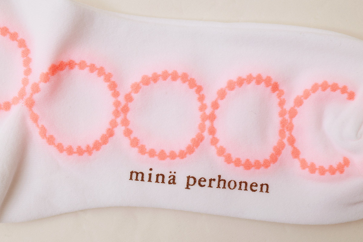 mina perhonen tambourine ソックス