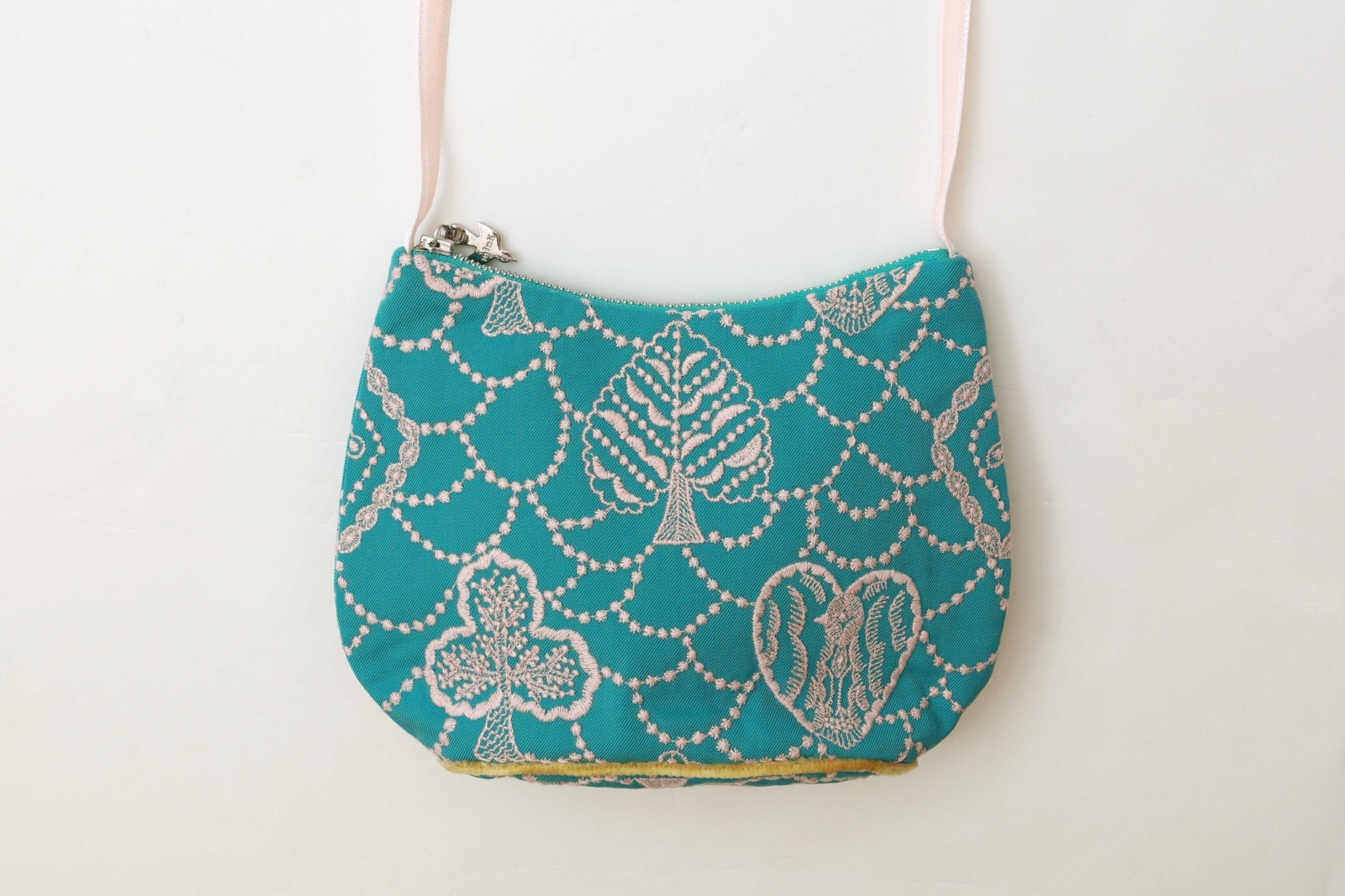 mina perhonen ミナペルホネン 子供服 mignon pochette バッグ