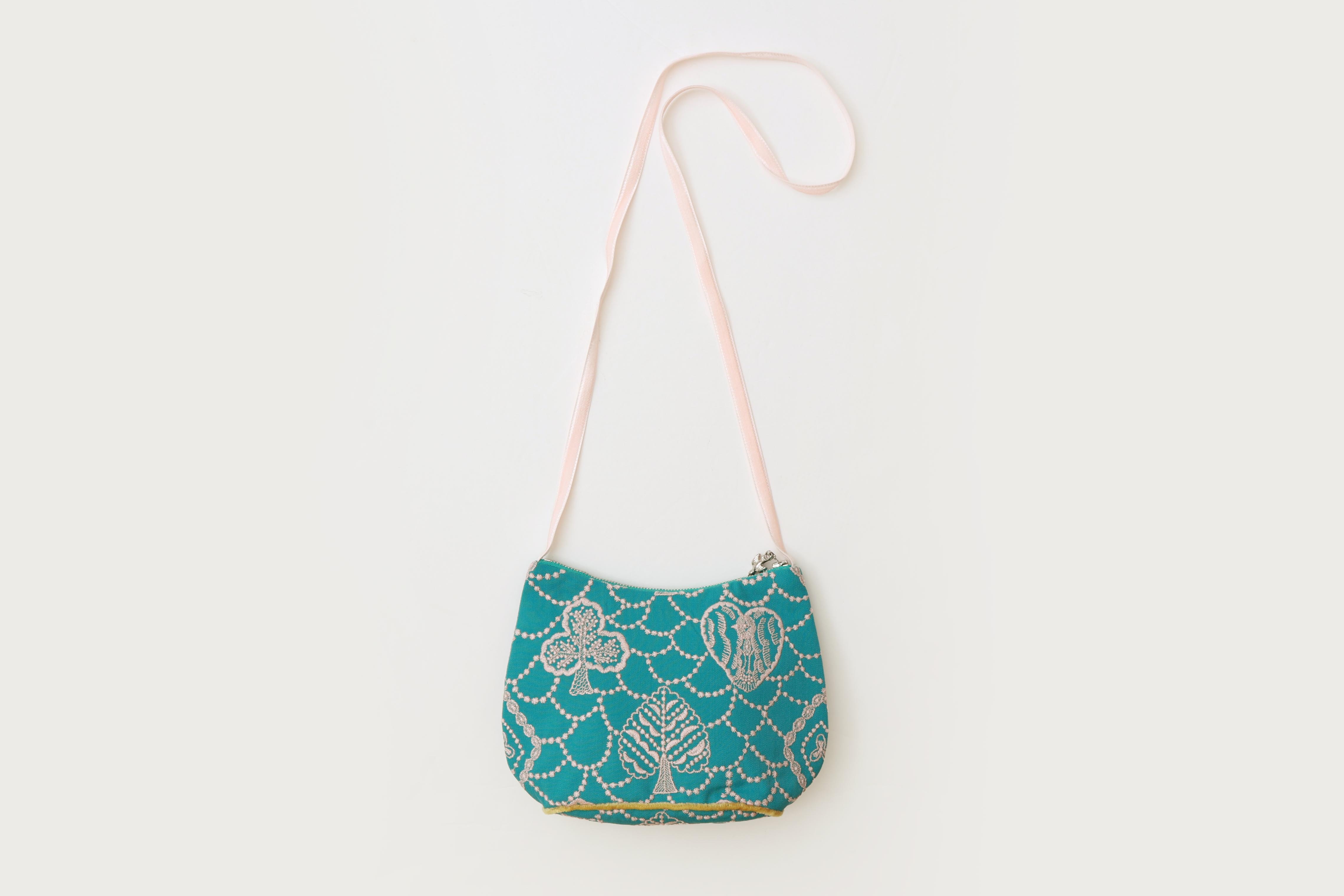 mima perhonen ? （特装版） mina perhonen ミナペルホネン 子供服 mignon pochette バッグ