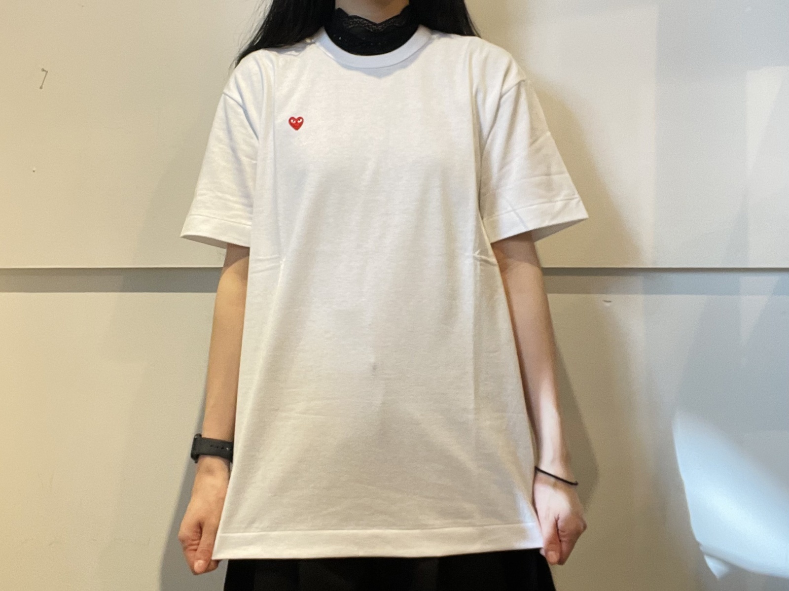 COMME DES GARCONS PLAY★レッドハート フルジップジャケット 白 Comme des Garcons Play Women's Red Heart Emblem T-shirt